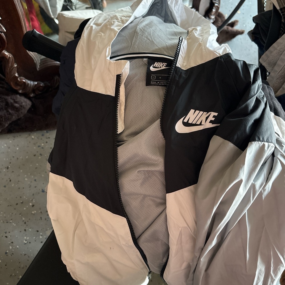 Nike Monochrome Windbreaker